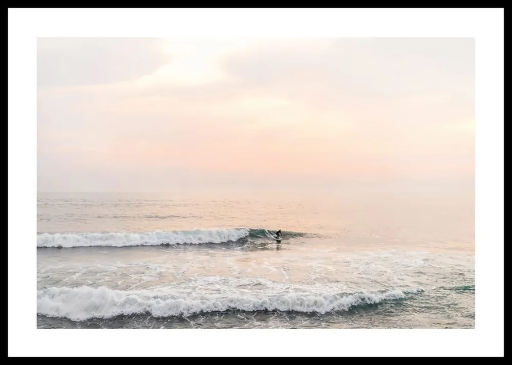 Saisonangebot Solitary Surfer Sunset Poster