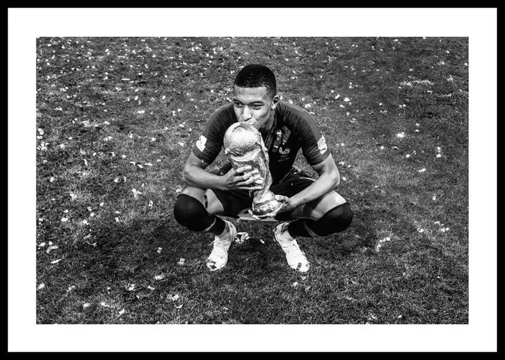 Bestseller Kylian Mbappé World Cup 2018 B&W Poster