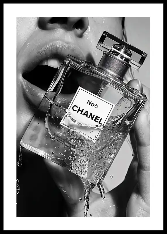 Chanel No5 Fragrance Unleashed Poster Saisonangebot