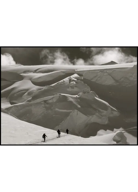 Ski Mountaineering in Snowy Mountain Poster Schneller Versand