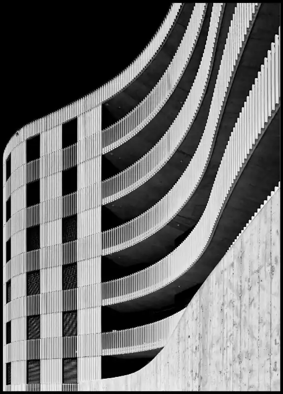 Greyscale Concrete Building Poster Neuheit