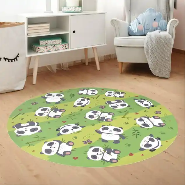 Jetzt Kaufen Süße Pandabären auf Grüner Wiese