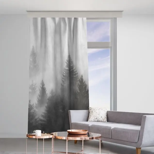 Kracherpreis Nadelwald im Nebel Schwarz Weiß