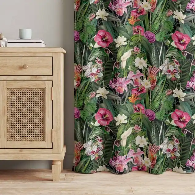 Bunte tropische Blumen Collage Finale Aktion