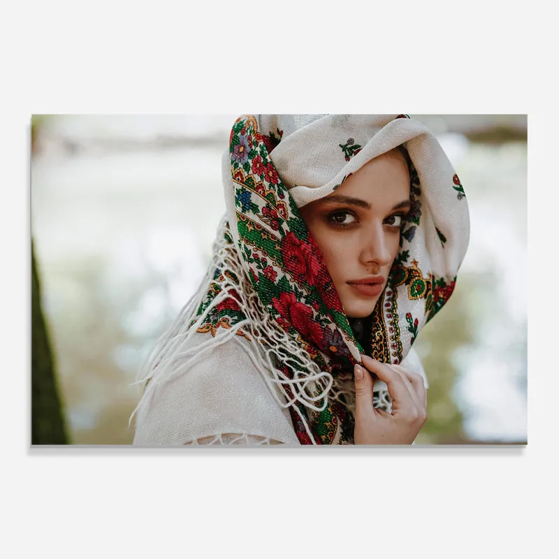 Wochenendangebot Glasbild Ukrainian Embroidered Dress