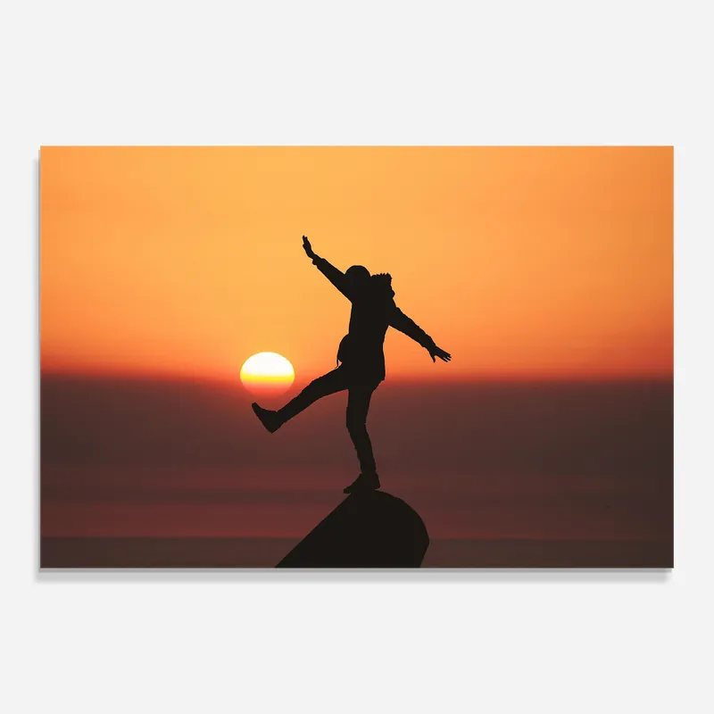 Billig Glasbild Football With The Sun
