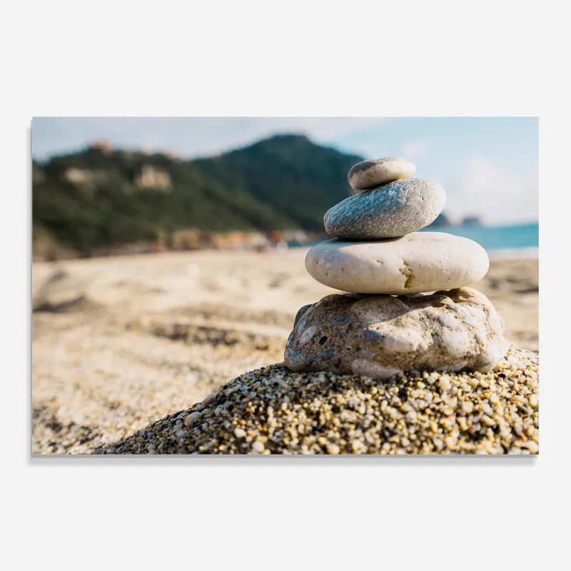 Glasbild Pyramid Stones Beach Neu