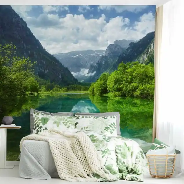 Bergsee mit Spiegelung Fototapete • Vliestapete + Kleister • hergestellt in Deutschland Letzte Chance