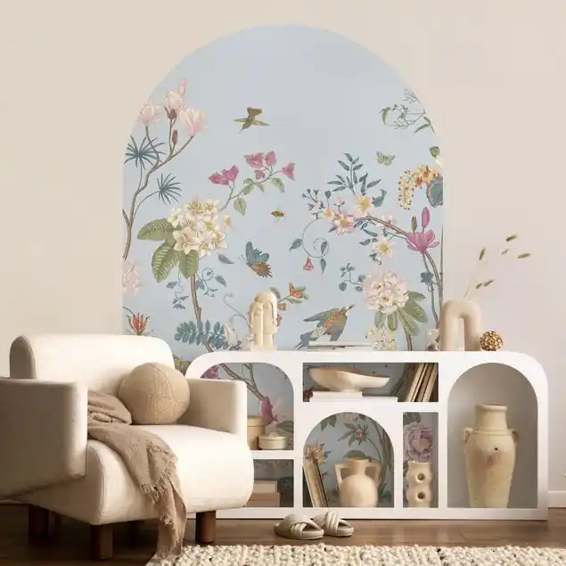 Bestpreis Illustrierte Blumen Chinoiserie auf Hellblau Rundbogen Tapete