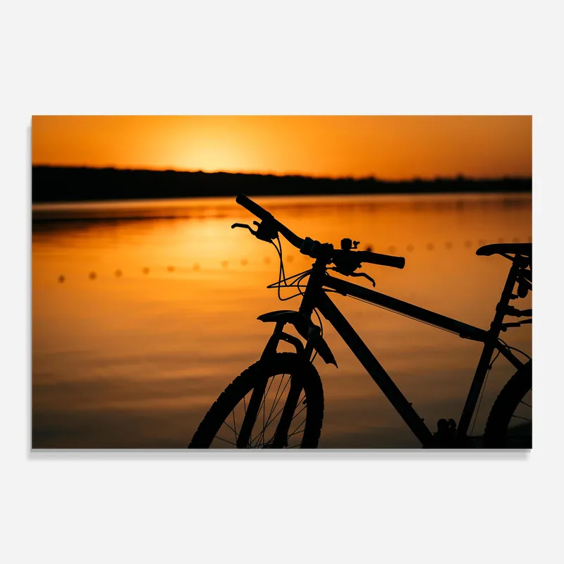 Neue Kollektion Glasbild Sunset Lake Bike
