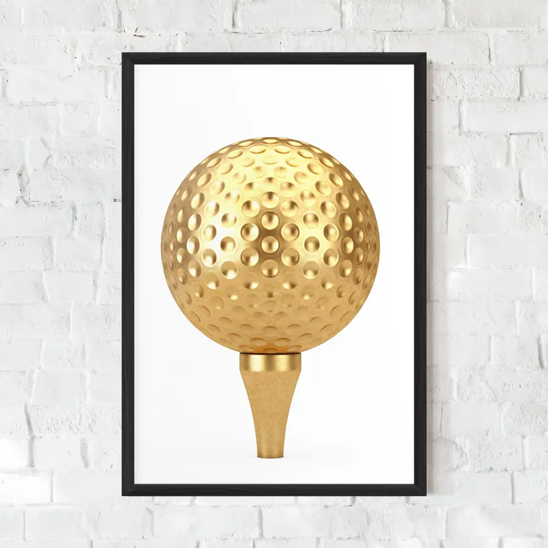 Sichere Zahlung Gerahmte Poster Golden Golf Ball