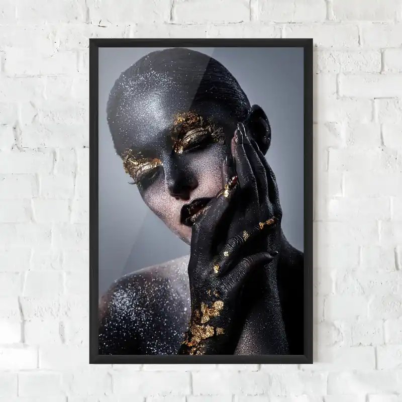 Gerahmte Poster Black Artistic Makeup Knallerangebot