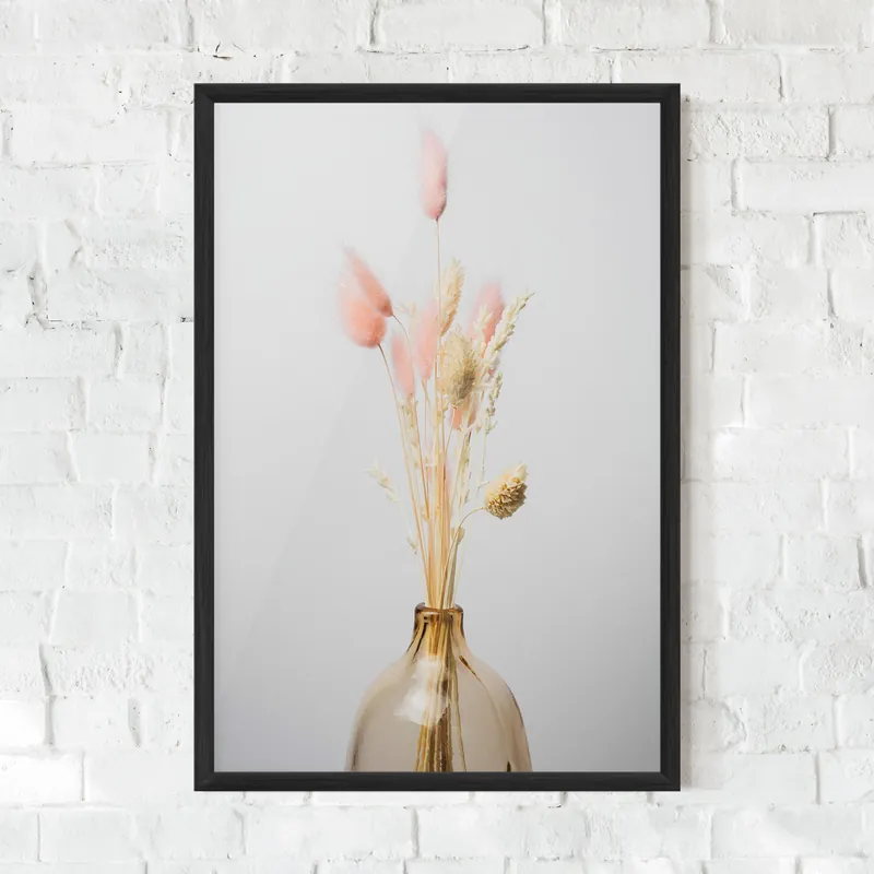 Gerahmte Poster Pink Cream Flower Vase Beliebt