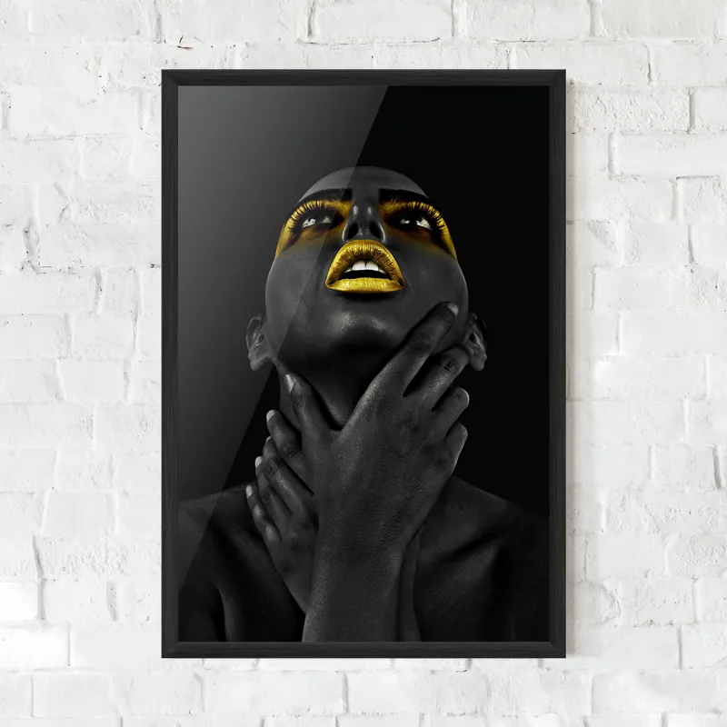Gerahmte Poster Golden Lips Women Garantierte Lieferung