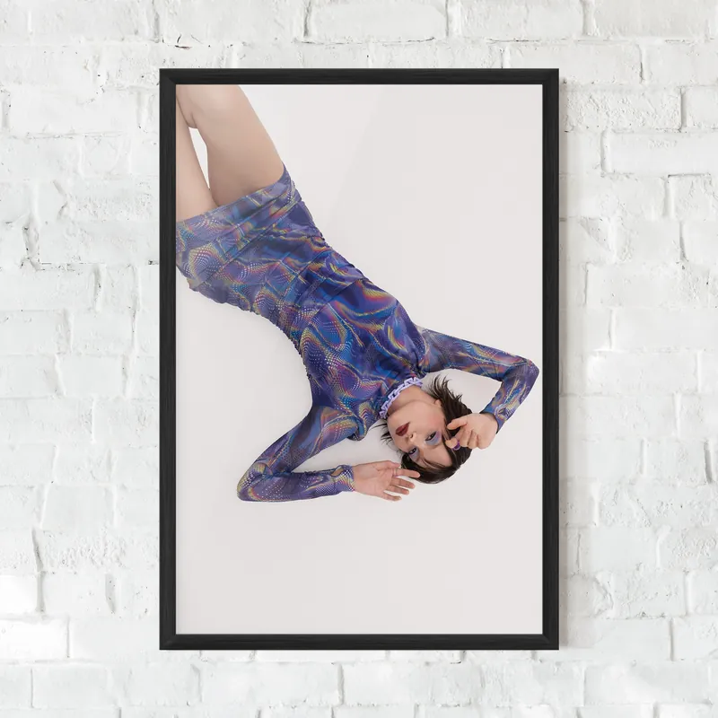 Gerahmte Poster Purple Modern Dress Garantierte Lieferung