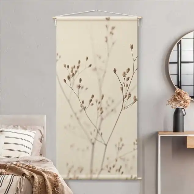 Angebot Zarte Knospen am Wildblumenzweig