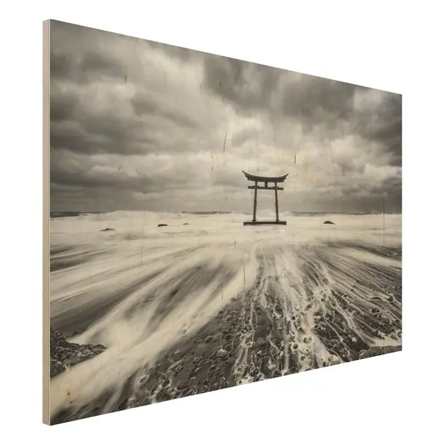 Japanisches Torii im Meer Top-Angebot
