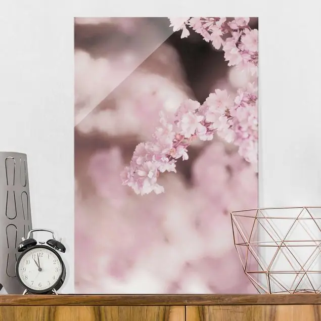 Kirschblüte im Violetten Licht Angebot