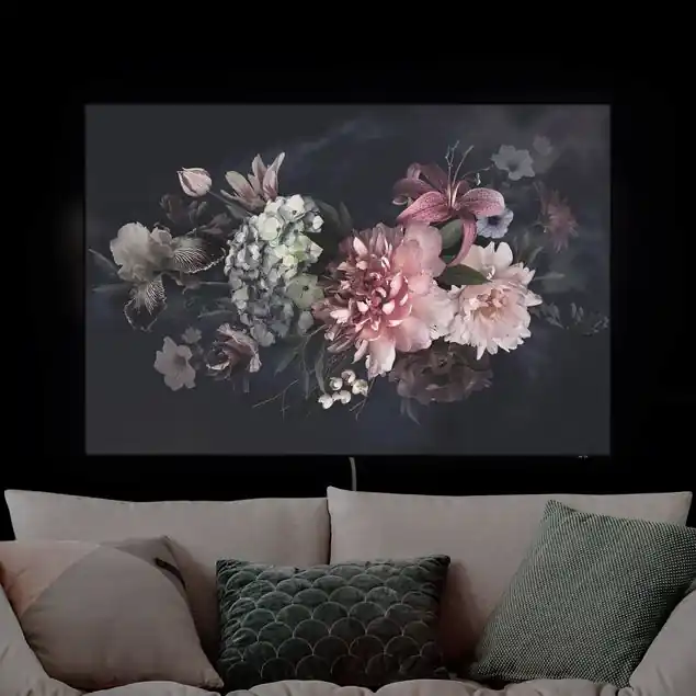 Knallerangebot Blumen mit Nebel auf Schwarz