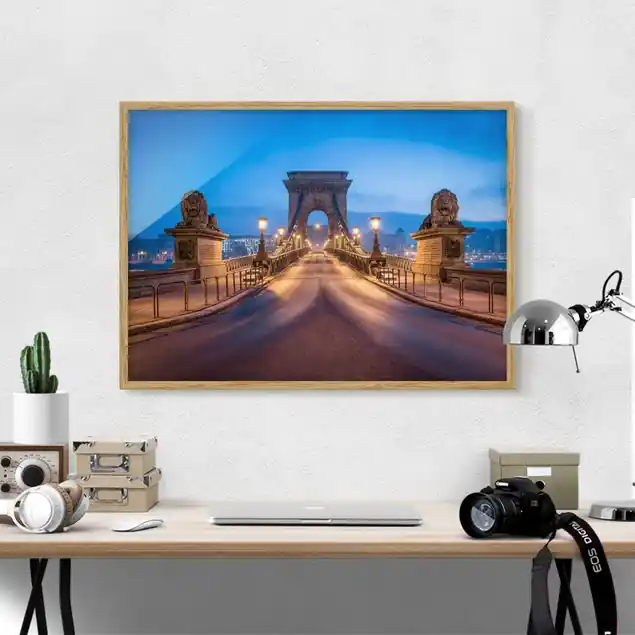 Kettenbrücke in Budapest bei Nacht Markenprodukt