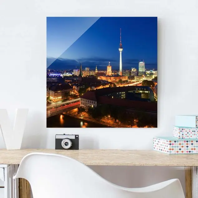 Ausverkauf Fernsehturm bei Nacht