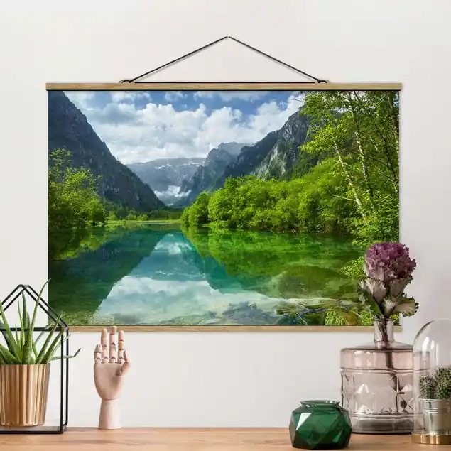 Bergsee mit Spiegelung Zertifiziert
