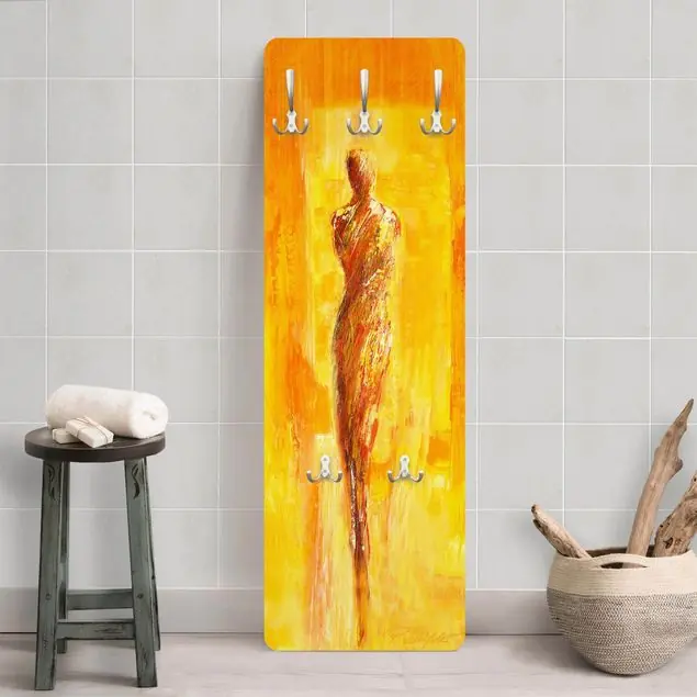 Saisonangebot Petra Schüßler - Figur in Gelb Wandgarderobe Holzpaneel