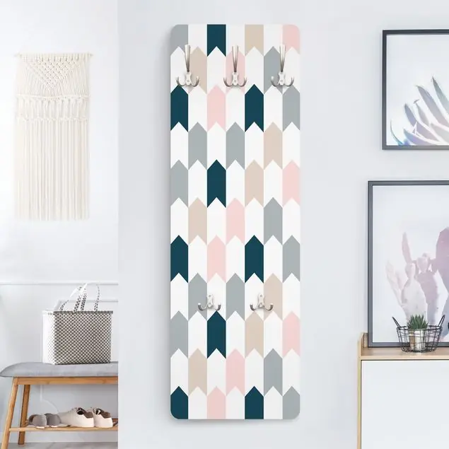 Geometrisches Muster aus Pfeiltürmen Wandgarderobe Holzpaneel Expressversand