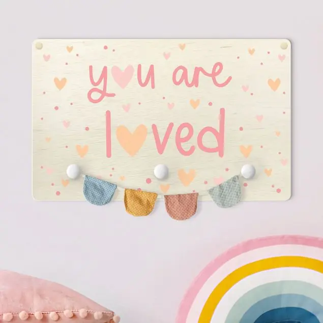 Sofort Bestellen You are loved Herz Rosa Kindergarderobe Holz