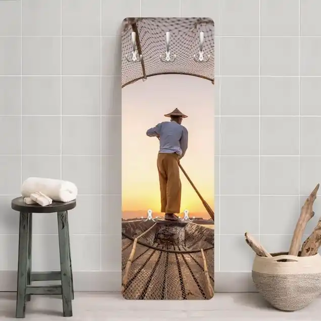 Intha Fischer am Morgen Wandgarderobe Holzpaneel Highlight