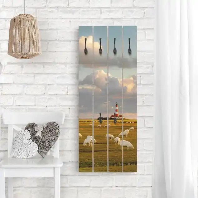 Kostenloser Rückversand Nordsee Leuchtturm mit Schafsherde Wandgarderobe Holzpalette