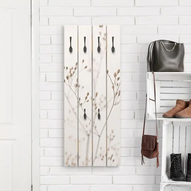 Zarte Knospen am Wildblumenzweig Wandgarderobe Kracherpreis