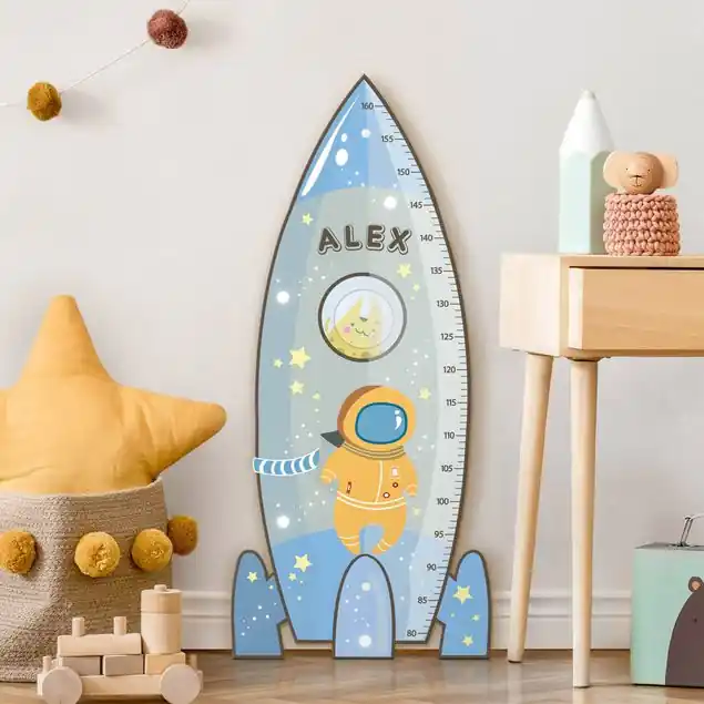 Rabatt Rakete blau mit Wunschname Kindermesslatte Holz