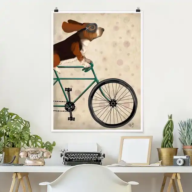 Radtour - Basset auf Fahrrad Poster - Hochformat Gratis Versand