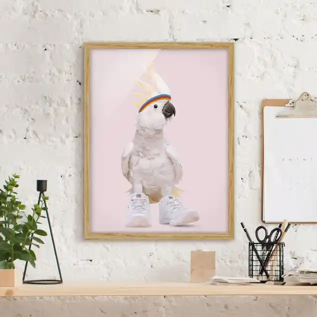 Knallerangebot Kakadu mit Schuhen Bild mit Rahmen - Hochformat