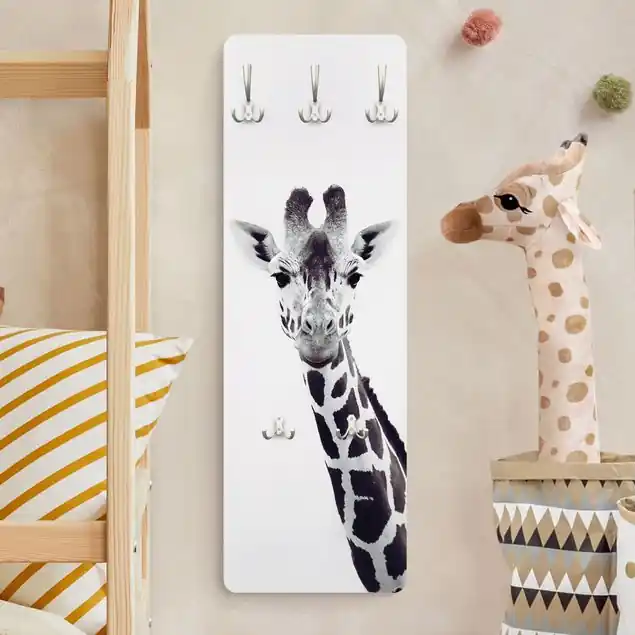 Bestseller Giraffen Portrait in Schwarz-weiß Designpaneel Wandgarderobe • inkl. großes Haken-Set • hergestellt in Deutschland • platzsparend • besonderer Eyecatcher