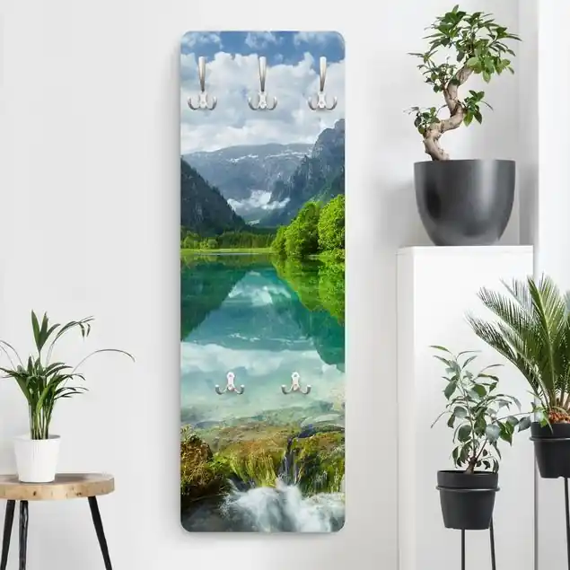 Bestseller Bergsee mit Spiegelung Designpaneel Wandgarderobe • inkl. großes Haken-Set • hergestellt in Deutschland • platzsparend • besonderer Eyecatcher