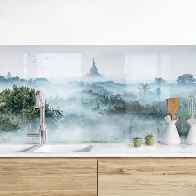 Morgennebel über dem Dschungel von Bagan Küchenrückwand • selbstklebend • Spritzschutz • wasserfest • glänzend • 0,35 mm • hergestellt in Deutschland Garantierte Lieferung