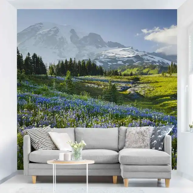 Bergwiese mit blauen Blumen vor Mt. Rainier Fototapete Vlies • inkl. Kleister • hergestellt in Deutschland Sofort Bestellen