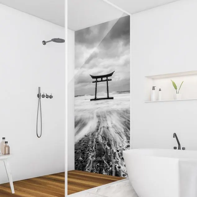 Japanisches Torii im Meer Duschrückwand • selbstklebend • glänzend • 0,35 mm Sofort Bestellen