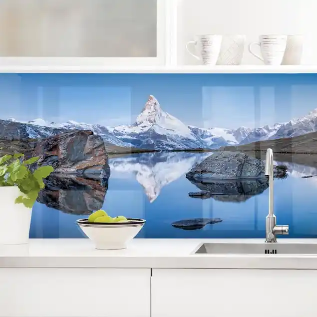 Stellisee vor dem Matterhorn Küchenrückwand • selbstklebend • Spritzschutz • wasserfest • glänzend • 0,35 mm • hergestellt in Deutschland Solange Der Vorrat Reicht