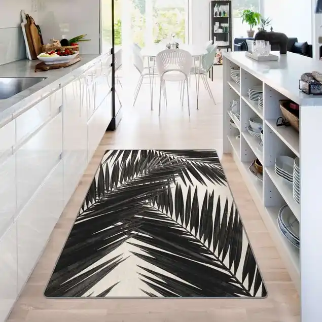 Jetzt Bestellen Blick durch Palmenblätter schwarz weiß Teppich